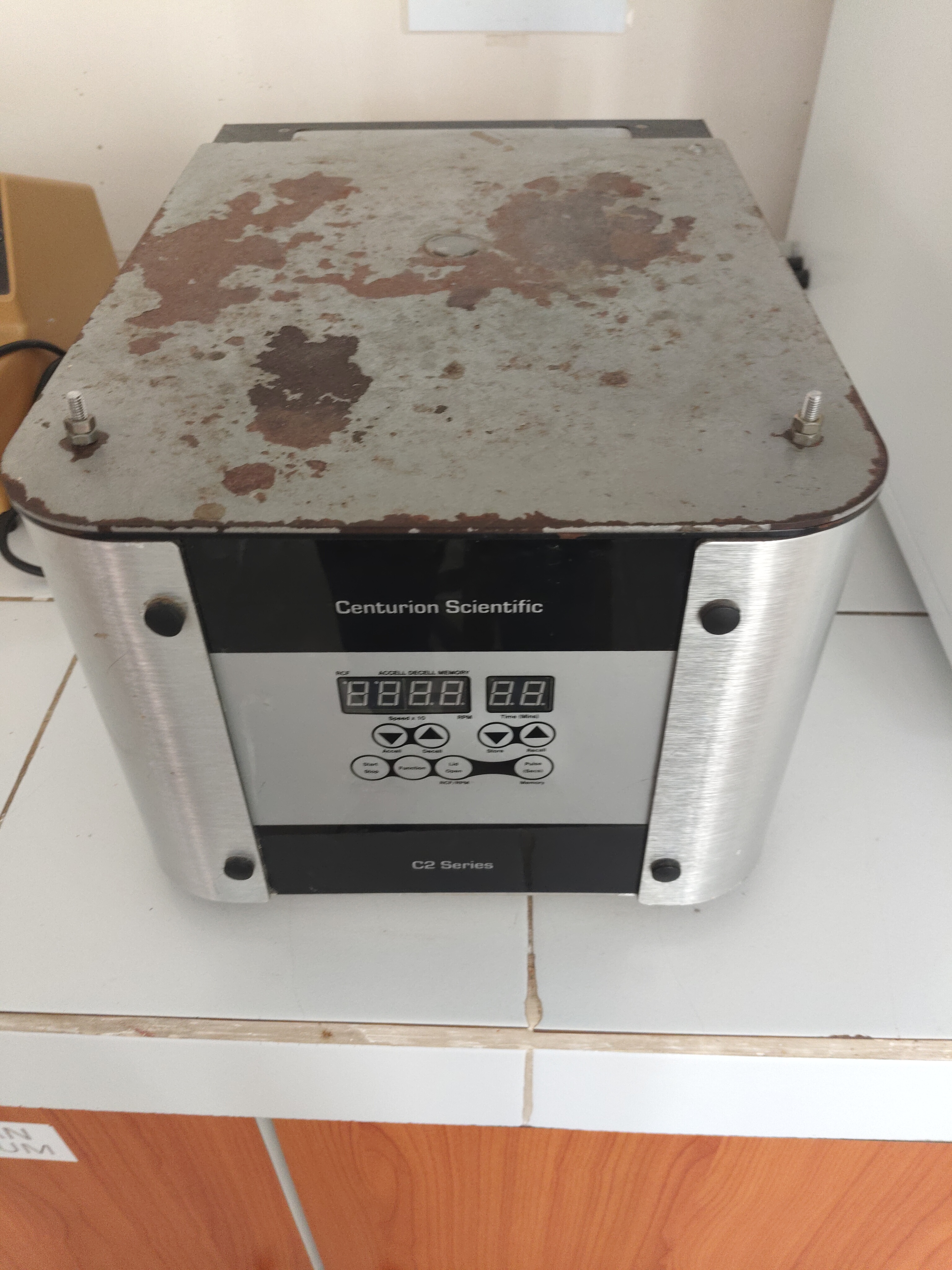 Centrifuge