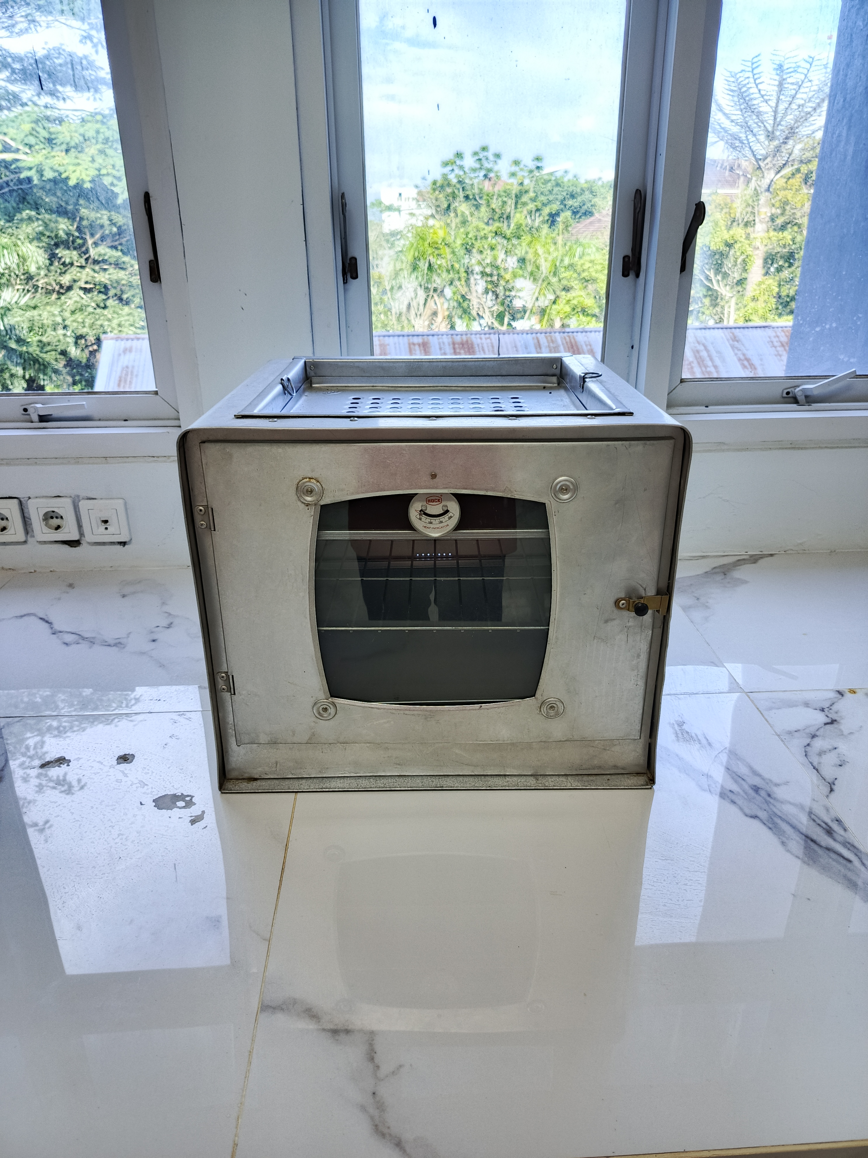 Oven Laboratorium Gizi
