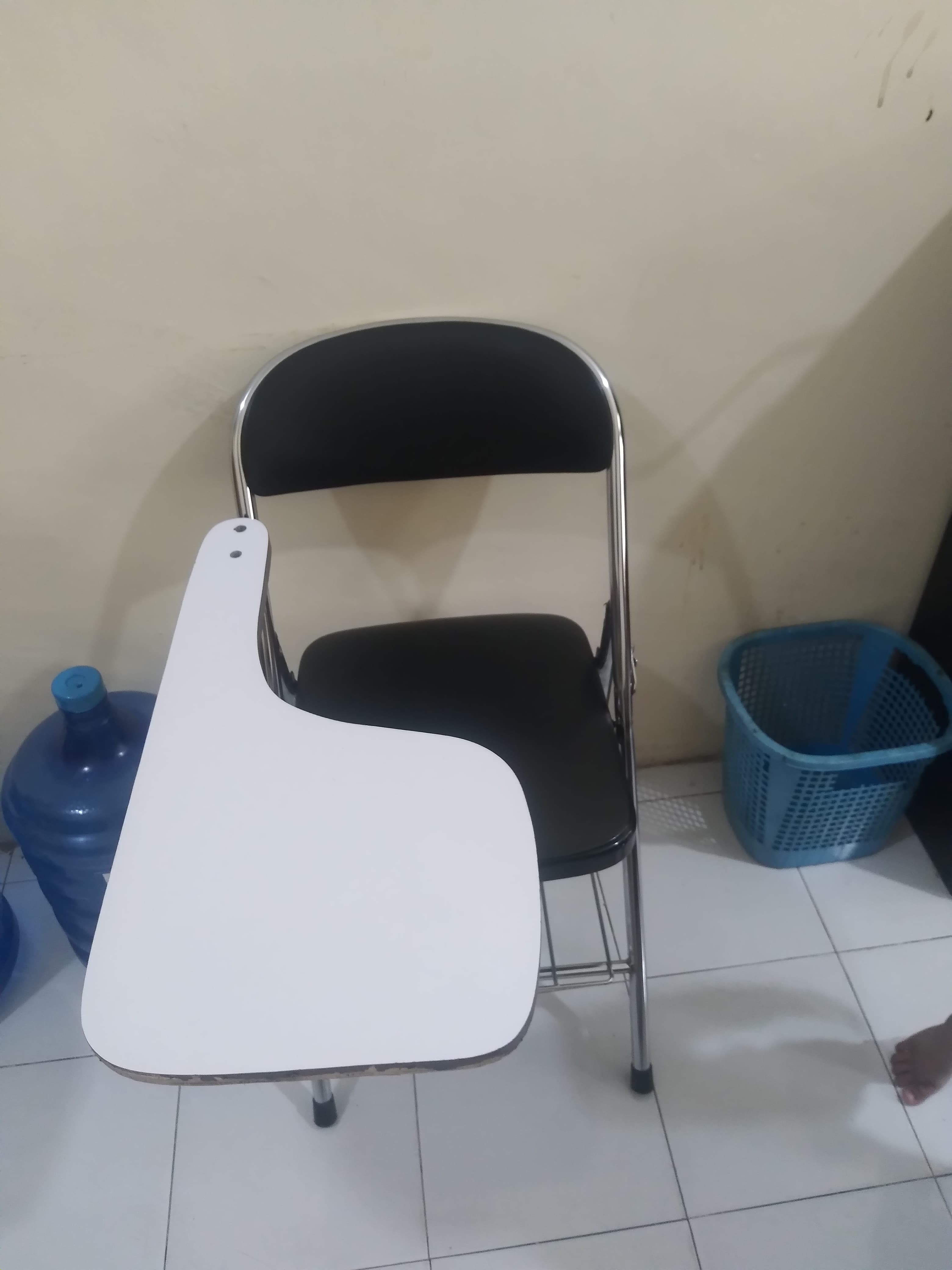 kursi lipat 