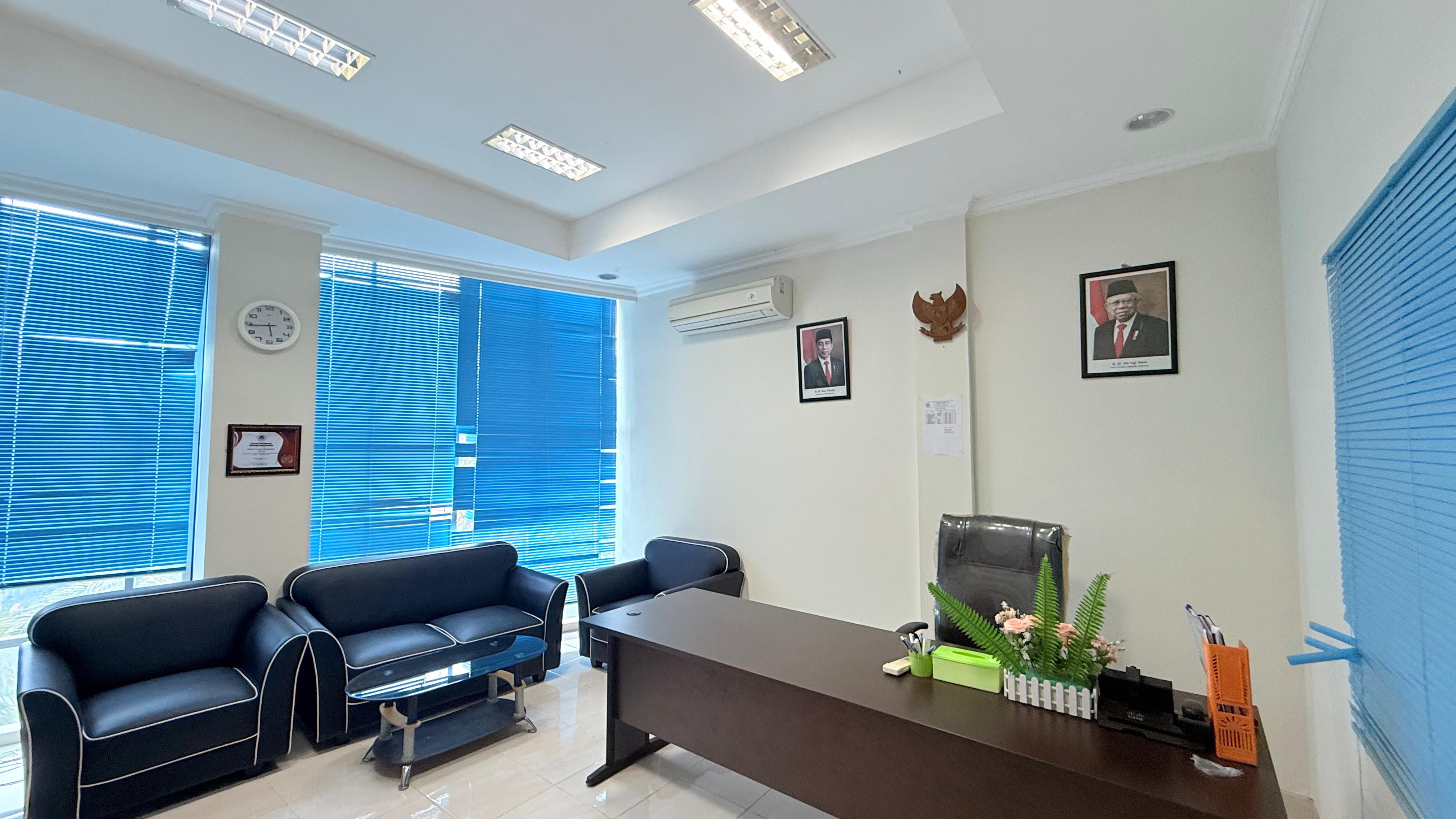 RUANGAN WADEK 3
