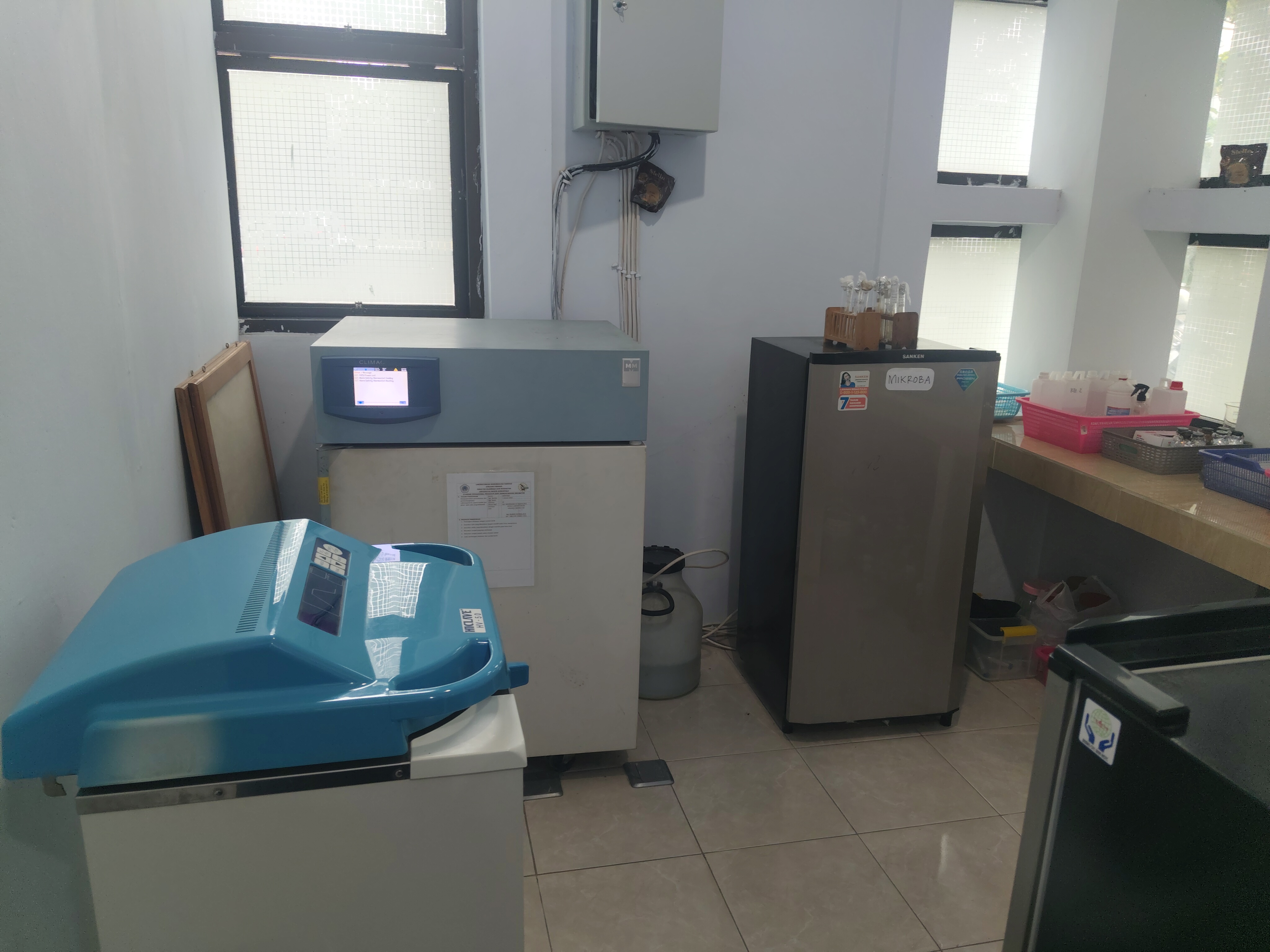 Ruang Destruksi Lab Mikrobiologi